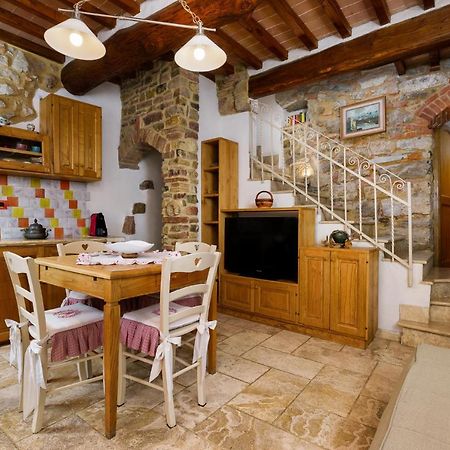 La Casetta Nel Borgo Castelnuovo di Val di Cecina Exterior photo